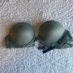 Victoria’s Secret Strapless Bra